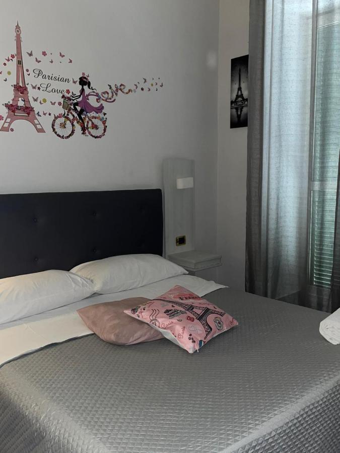 Hotel Poerio Naples Exterior photo